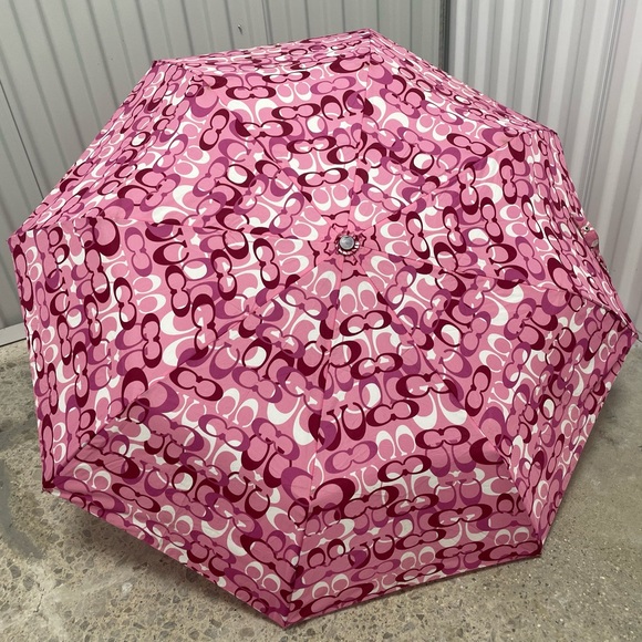 RETIRED PRE-OWNED COACH LOGO SIGNATURE PINK UMBRELLA - Picture 1 of 11